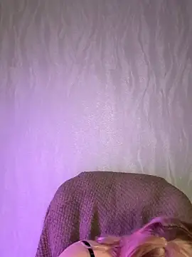 KellyMoors Adlı Modelin Canlı XXX Sohbeti