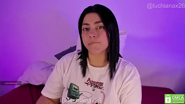 lucy26_ live XXX chat