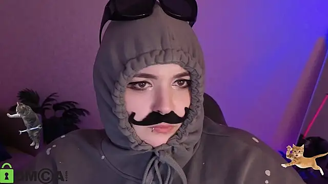 Mia_R0ss Chat XXX in diretta