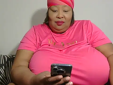 nancy111 Adlı Modelin Canlı XXX Sohbeti