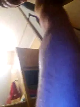 UncutHammer69 Chat XXX in diretta