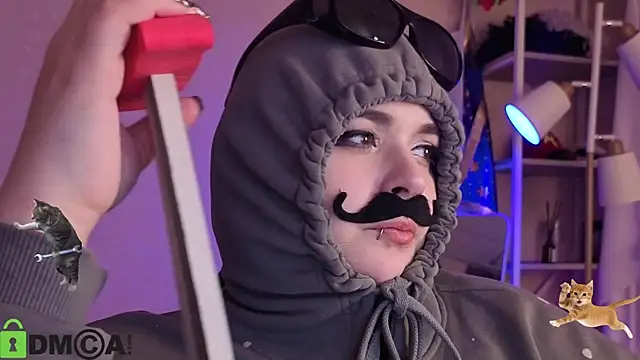 Mia_R0ss Chat XXX in diretta