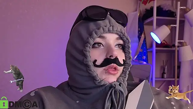 Mia_R0ss Chat XXX in diretta