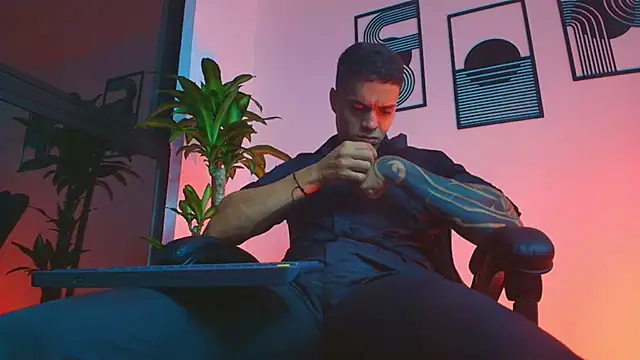 Вебкам-шоу ALPHA_DOMINUS_