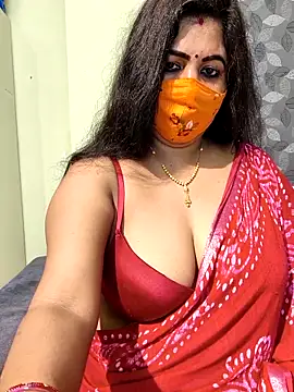 Poly_bhabi: вебкам-шоу