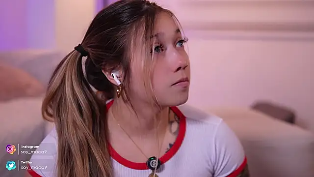 XXX chat uživo modela lilith_gray9