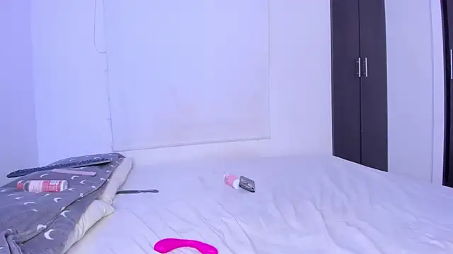 XXX chat uživo modela _FuckingYoungs_