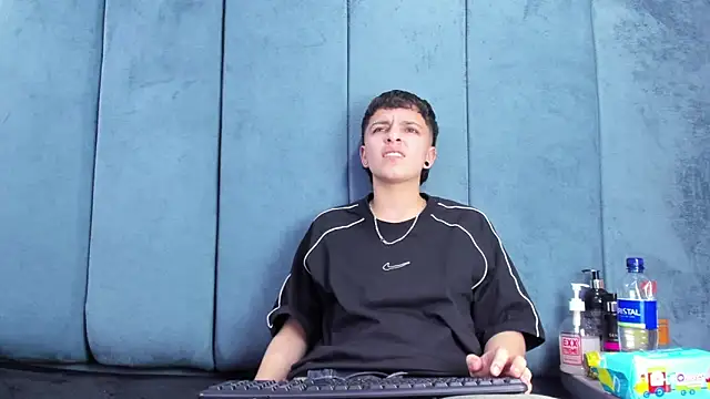 دردشة Megan_Thompson_ الجنسية المباشرة