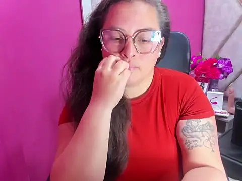 Czat XXX na żywo – Sarah_Boobs_