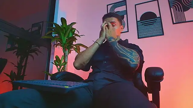 Онлайн чат XXX ALPHA_DOMINUS_