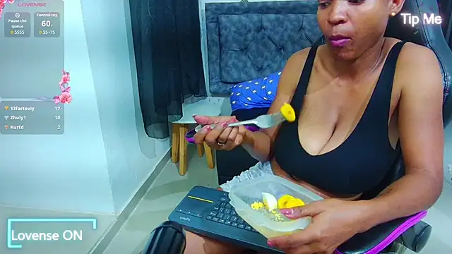 mia__thomson_'s Live XXX Chat