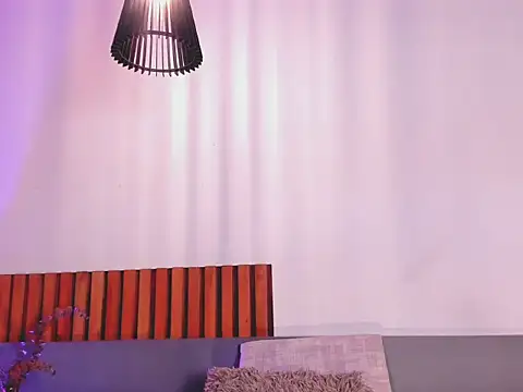 AndraCyruss Adlı Modelin Canlı XXX Sohbeti