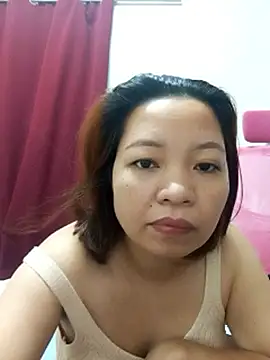 ThickkDesiDoLL's Live XXX Chat