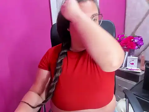 دردشة Sarah_Boobs_ الجنسية المباشرة