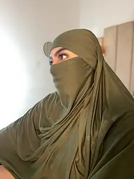 rashaaa_ Show in webcam