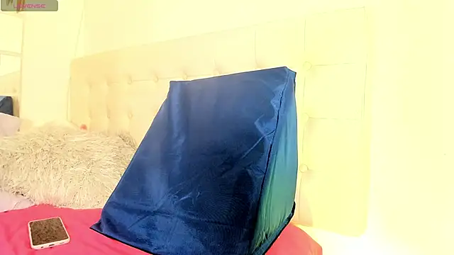 Živý XXX chat MiaEvans0