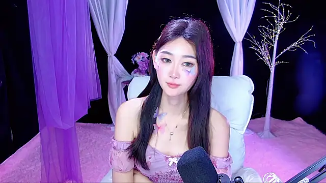 Tili-668's Live XXX Chat