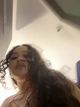 Isa__Blanc élő XXX-chatje