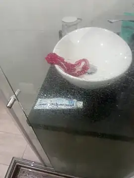 Sarasweet_sex élő XXX-chatje