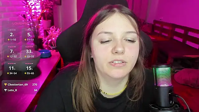 XNirvanaX Chat XXX in diretta