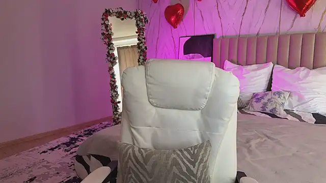 Chat +18 de _Vikky_Moon_ ao vivo