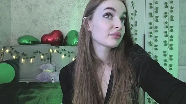 LissaCain Adlı Modelin Canlı XXX Sohbeti