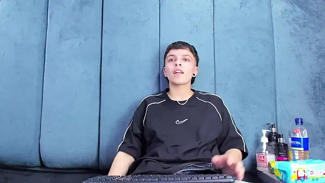 Megan_Thompson_'s Live XXX Chat