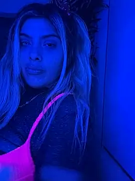 hexaxex Adlı Modelin Canlı XXX Sohbeti