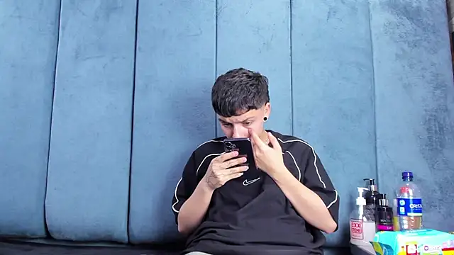 Megan_Thompson_'s Live XXX Chat