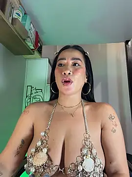 โชว์เว็บแคมของ AsianMilfSheryl