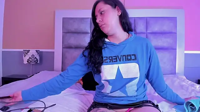 LunaDamasco's Live XXX Chat