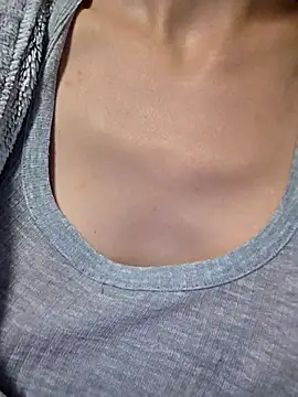 kylie_blck: απευθείας συνομιλία ΧΧΧ