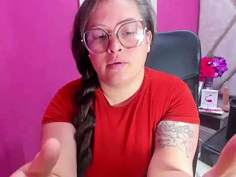 Онлайн чат XXX Sarah_Boobs_