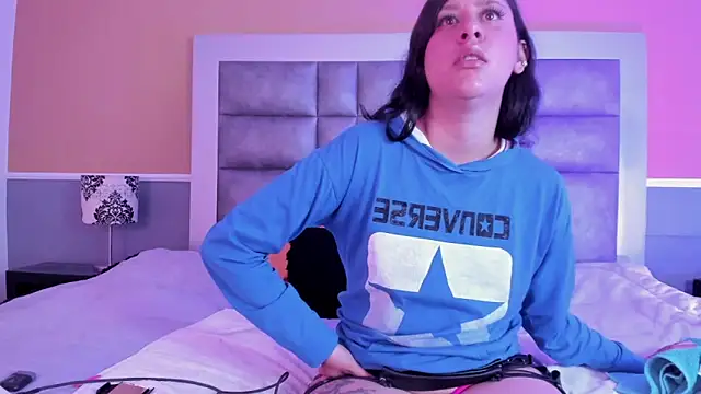 Онлайн чат XXX LunaDamasco