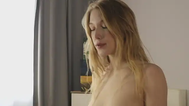 AliceLebel's Live XXX Chat