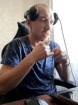 Chatroom XXX en direct de _uncle_Mitya-43_