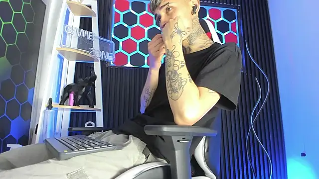 Chat +18 de Max_Hader_ ao vivo