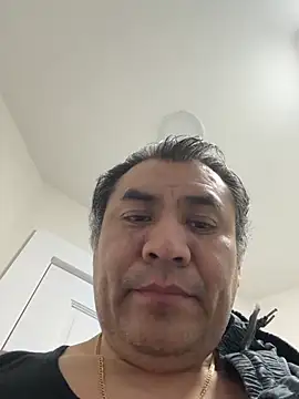 Crossroads5214 在線直播表演