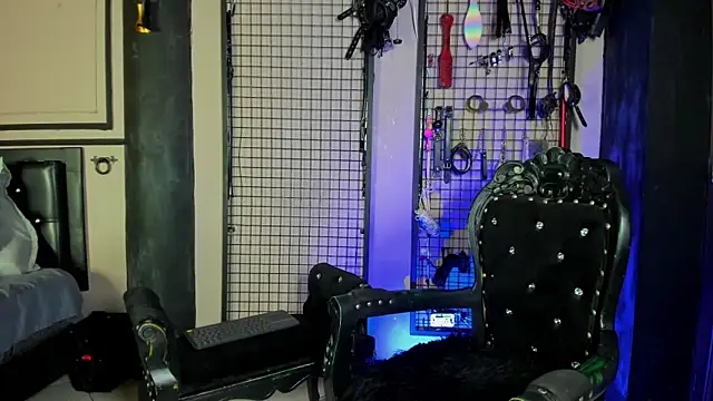 Twisted_Fantasy Obrolan Langsung XXX