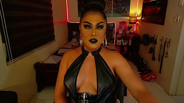 xCumOnOverMex Show Webcam