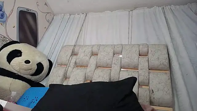 Živý XXX chat KEYRA-MILLER-