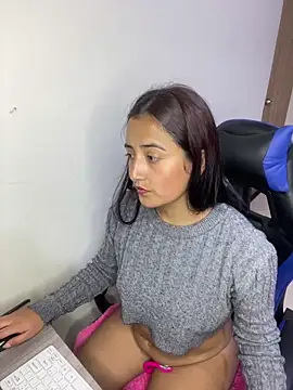 karelyfox Chat XXX in diretta