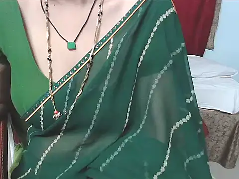 sunitha-3's Live XXX Chat