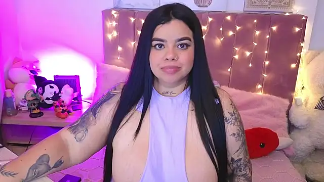 MiahJoness Chat XXX in diretta