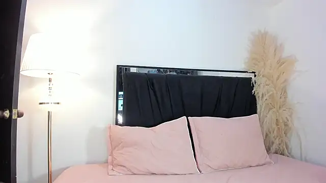 XXX chat uživo modela lilithTeen1_