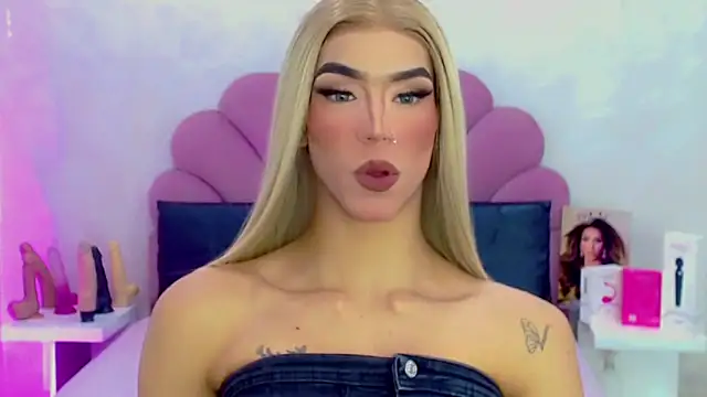 briana_sex32 Show in webcam