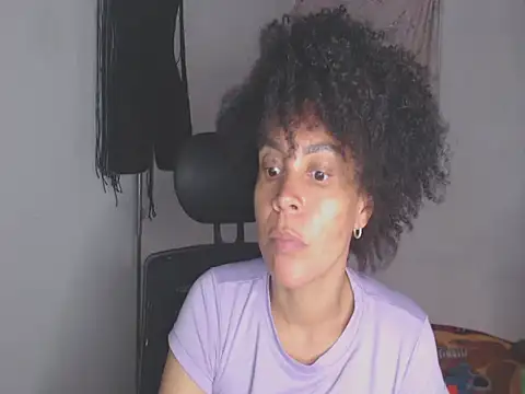 XXX chat uživo modela shayna_cute