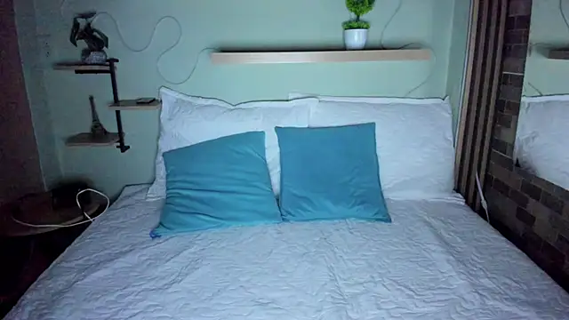 Sarah_Clars Chat XXX in diretta