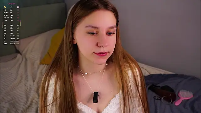 XXX chat uživo modela ShantellAngulo