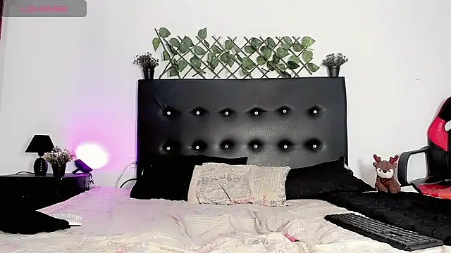 Chat XXX ao vivo de JERO_TEASE_S7S